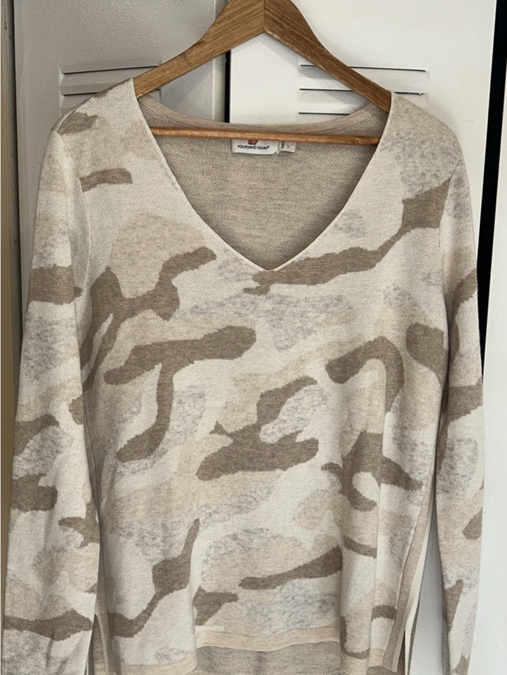 Vineyard Vines Neutral Beige & Cream Camo V-Neck Sweater